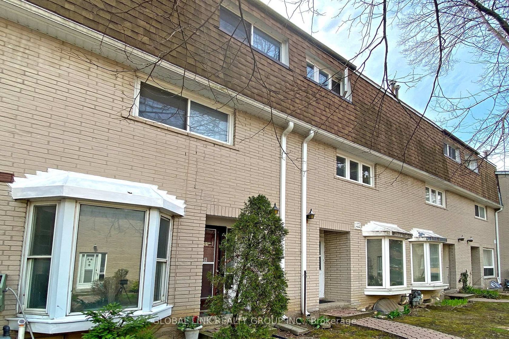 6 - 85 Rameau Drive S, Hillcrest Village, Toronto 