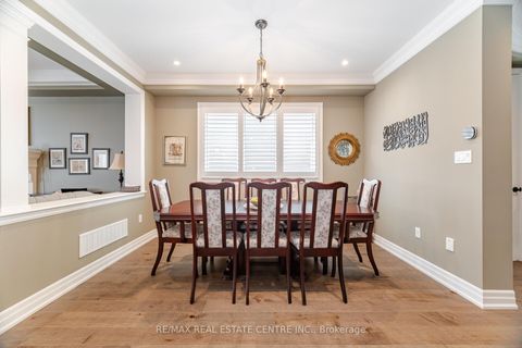 Photo 4 at 156 Camellia Crescent, GO Glenorchy, Oakville