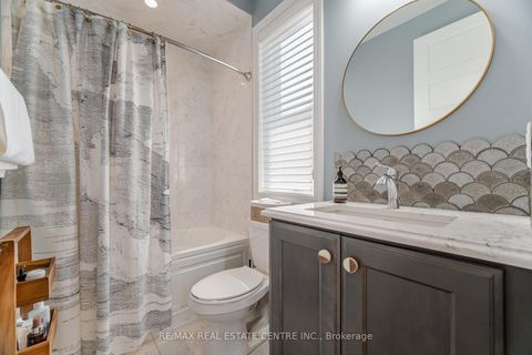 Photo 24 at 156 Camellia Crescent, GO Glenorchy, Oakville