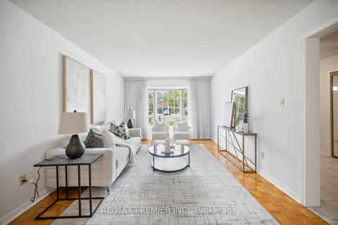 Photo 7 at 258 Mapes Avenue, West Woodbridge, Vaughan