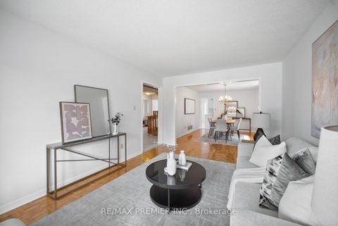 Photo 8 at 258 Mapes Avenue, West Woodbridge, Vaughan