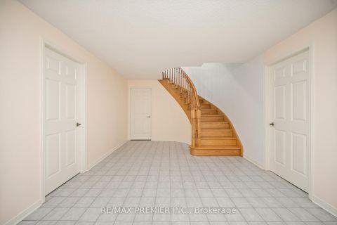 Photo 31 at 258 Mapes Avenue, West Woodbridge, Vaughan