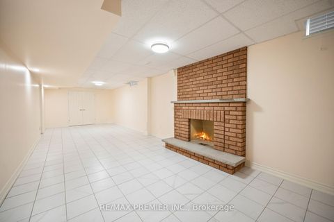 Photo 36 at 258 Mapes Avenue, West Woodbridge, Vaughan
