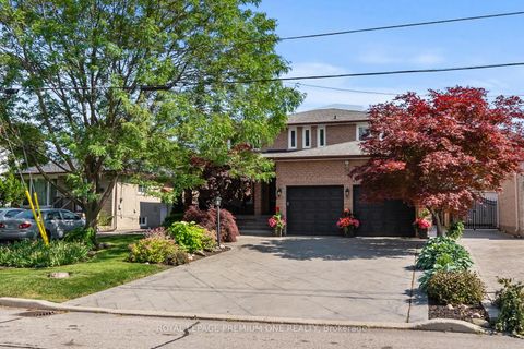 Photo 1 at 14 Bradmore Avenue, Pelmo Park W5, Toronto