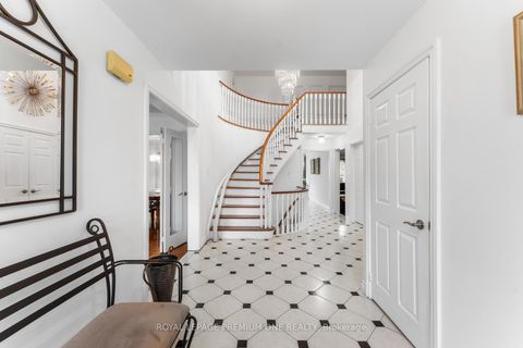 Photo 4 at 14 Bradmore Avenue, Pelmo Park W5, Toronto