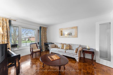 Photo 6 at 14 Bradmore Avenue, Pelmo Park W5, Toronto