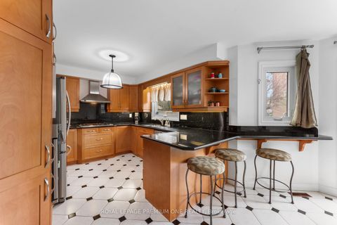 Photo 12 at 14 Bradmore Avenue, Pelmo Park W5, Toronto