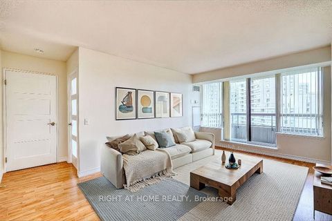 Photo 6 at 902 - 81 Townsgate Drive, Yorkhill, Vaughan