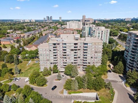 Photo 19 at 902 - 81 Townsgate Drive, Yorkhill, Vaughan