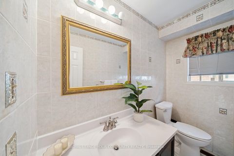 Photo 18 at 194 Carrington Drive, Mill Pond, Richmond Hill