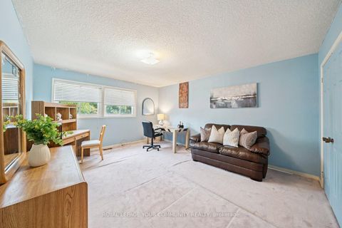 Photo 27 at 194 Carrington Drive, Mill Pond, Richmond Hill