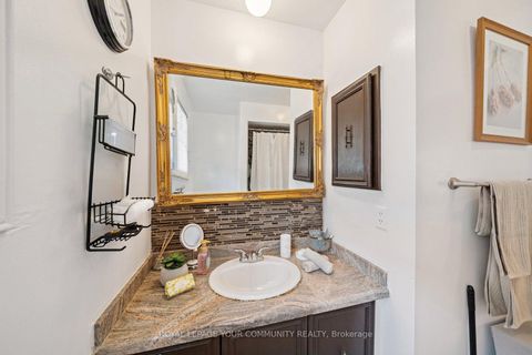 Photo 31 at 194 Carrington Drive, Mill Pond, Richmond Hill