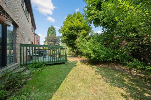 Photo 39 at 194 Carrington Drive, Mill Pond, Richmond Hill
