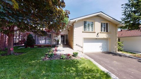 Photo 1 at 12 Flaremore Crescent, Bayview Village, Toronto