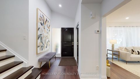 Photo 3 at 12 Flaremore Crescent, Bayview Village, Toronto