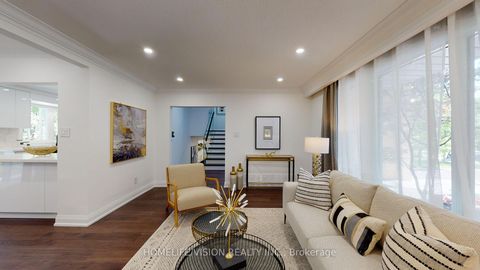 Photo 7 at 12 Flaremore Crescent, Bayview Village, Toronto