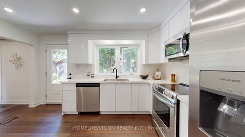 Photo 15 at 12 Flaremore Crescent, Bayview Village, Toronto