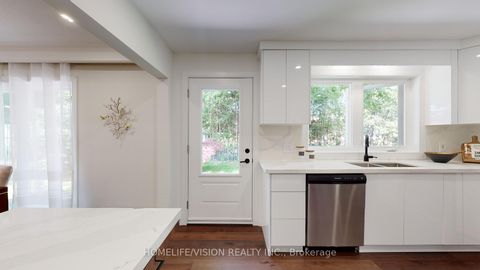 Photo 17 at 12 Flaremore Crescent, Bayview Village, Toronto