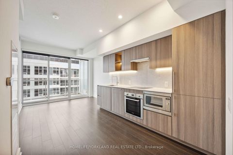 Photo 2 at 4205 - 17 Bathurst Street, Waterfront Communities C1, Toronto
