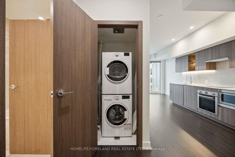 Photo 16 at 4205 - 17 Bathurst Street, Waterfront Communities C1, Toronto