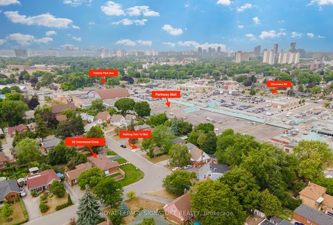Photo 3 at 52 Ivorwood Crescent, Maryvale, Toronto