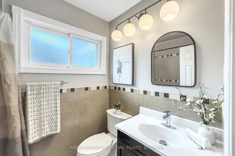 Photo 8 at 52 Ivorwood Crescent, Maryvale, Toronto