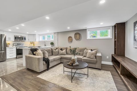 Photo 13 at 52 Ivorwood Crescent, Maryvale, Toronto
