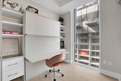 Photo 18 at 5405 - 1 Yorkville Avenue, Annex, Toronto
