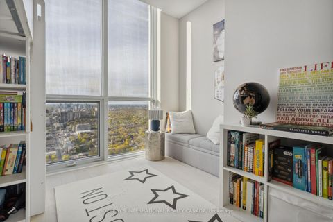 Photo 23 at 5405 - 1 Yorkville Avenue, Annex, Toronto