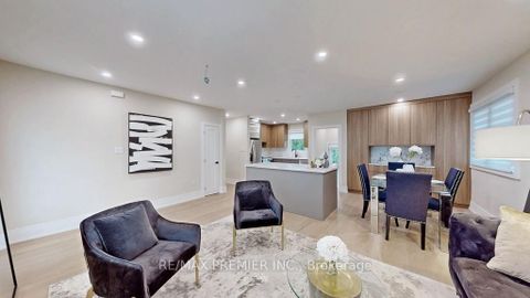 Photo 8 at 270 Brighton Avenue, Bathurst Manor, Toronto