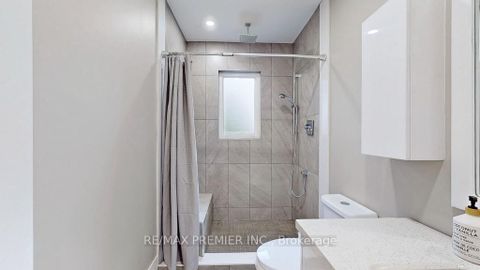 Photo 26 at 270 Brighton Avenue, Bathurst Manor, Toronto