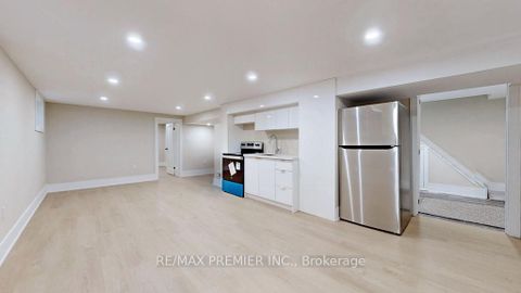 Photo 30 at 270 Brighton Avenue, Bathurst Manor, Toronto