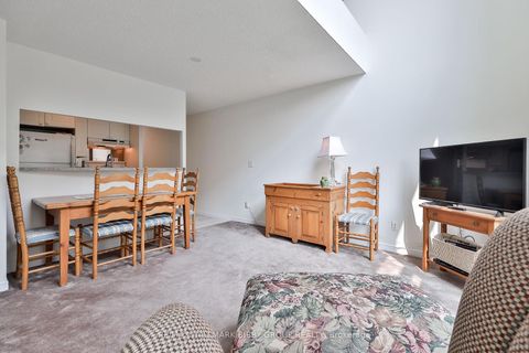 Photo 3 at 528 - 109 Front Street E, Waterfront Communities C8, Toronto
