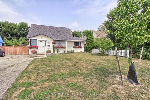 Photo 3 at 241 Andrew Street, Central Newmarket, Newmarket