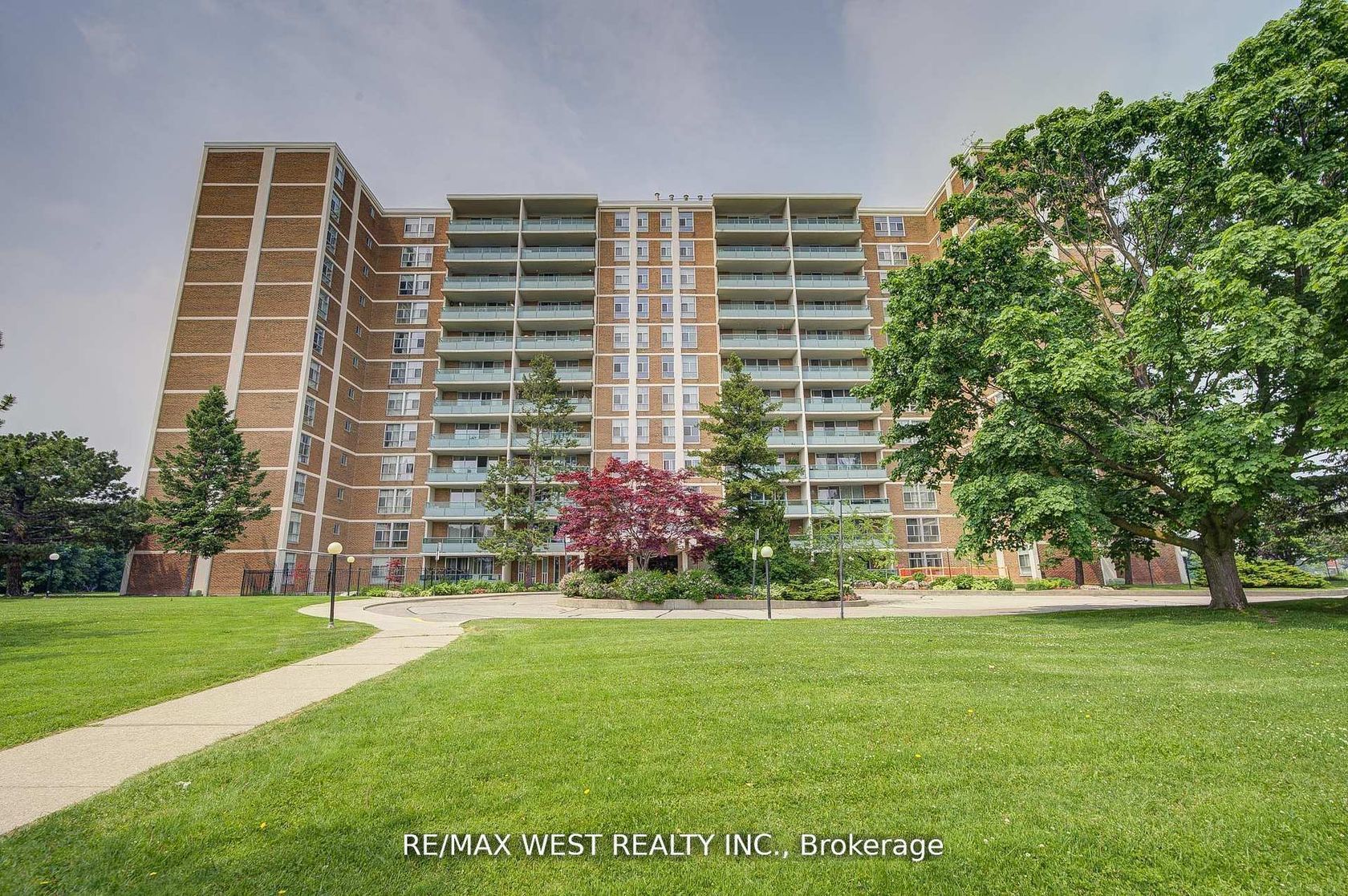 606 - 44 Longbourne Drive, Richview, Toronto 