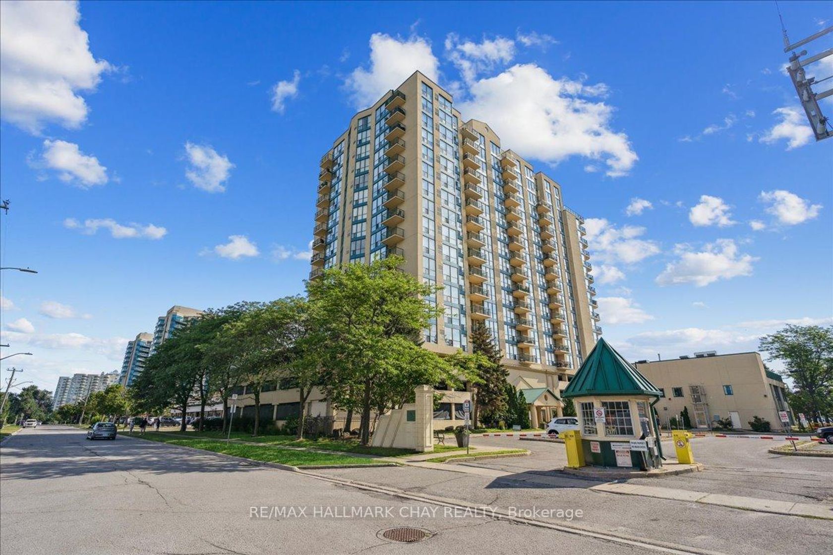 908 - 65 Ellen Street, Lakeshore, Barrie photo 6 908 - 65 Ellen Street, Lakeshore, Barrie photo 6