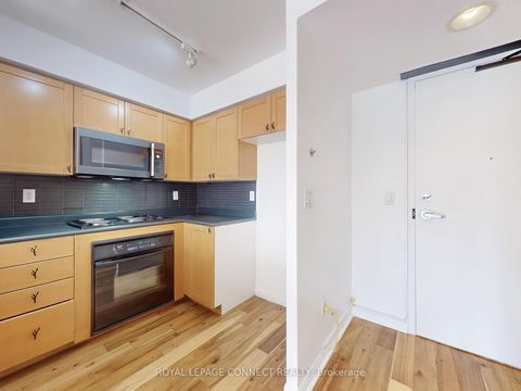 Photo 14 at 809 - 311 Richmond Street E, Moss Park, Toronto