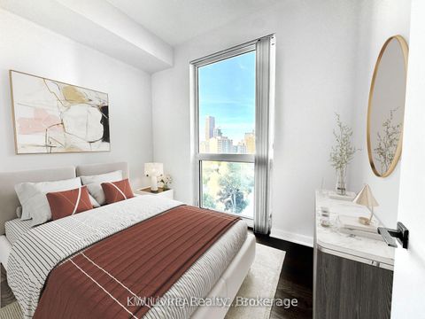 Photo 7 at 1006 - 17 Dundonald Street, Yonge Corridor, Toronto