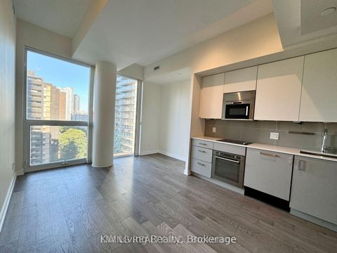 Photo 10 at 1006 - 17 Dundonald Street, Yonge Corridor, Toronto