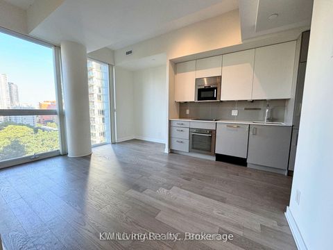 Photo 11 at 1006 - 17 Dundonald Street, Yonge Corridor, Toronto