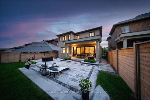 Photo 6 at 92 Klees Crescent, Aurora Highlands, Aurora