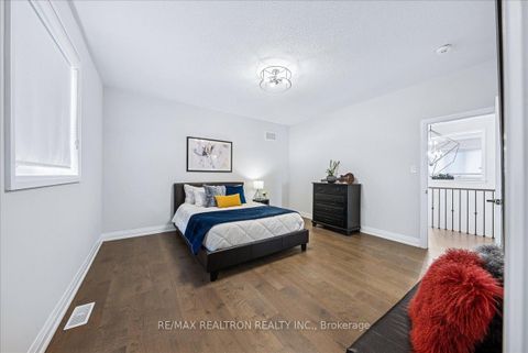 Photo 33 at 92 Klees Crescent, Aurora Highlands, Aurora