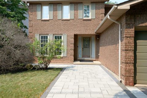 Photo 2 at 1453 Thistledown Road, GA Glen Abbey, Oakville