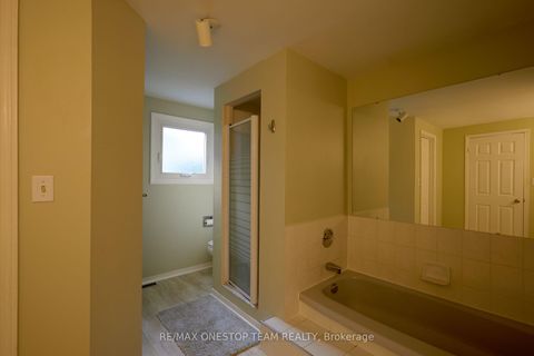 Photo 18 at 1453 Thistledown Road, GA Glen Abbey, Oakville