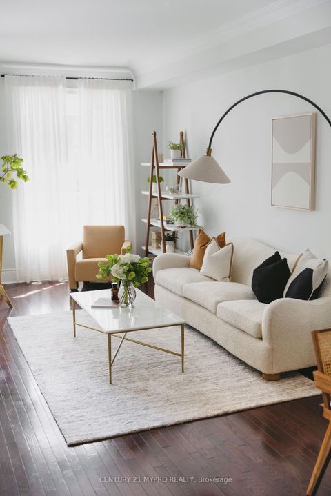 Photo 1 at 10 Clairtrell Road, Willowdale East, Toronto