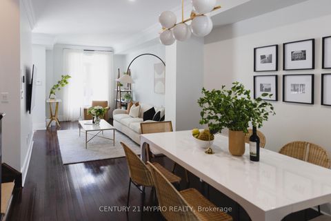 Photo 3 at 10 Clairtrell Road, Willowdale East, Toronto