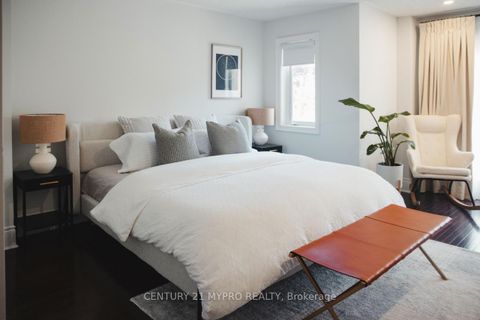 Photo 7 at 10 Clairtrell Road, Willowdale East, Toronto