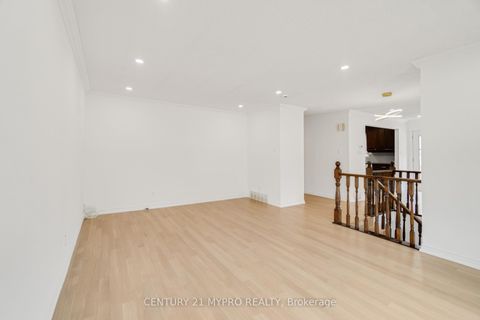 Photo 10 at 1294 Forest Hill, FA Falgarwood, Oakville