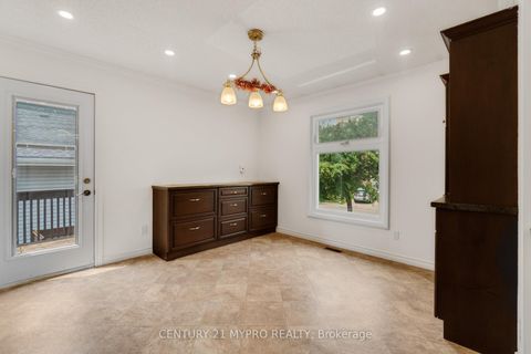 Photo 13 at 1294 Forest Hill, FA Falgarwood, Oakville