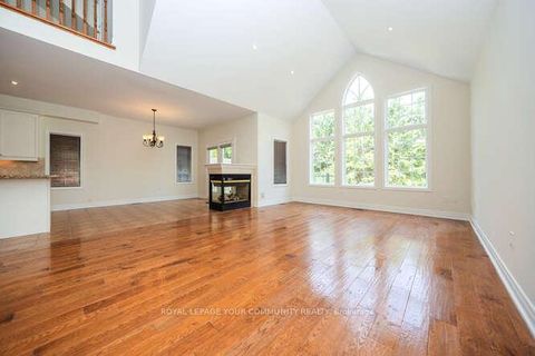 Photo 12 at 10 HARPER HILL Road, Angus Glen, Markham